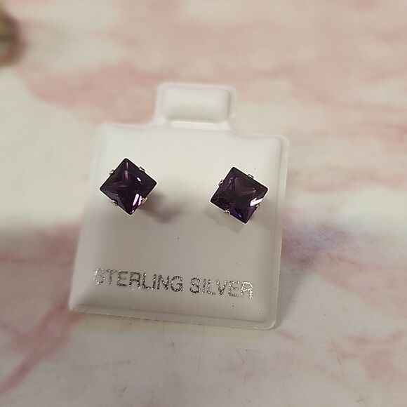 Amethyst CZ Square Fauceted earings on 925 sterling silver posts NWT - Picture 2 of 5
